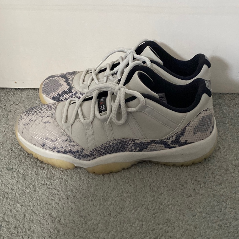 Air Jordan 11 Low